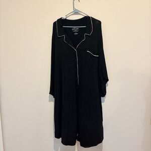 Torrid Super Soft Sleep Button Front Gown Size 2 Black With White Piping